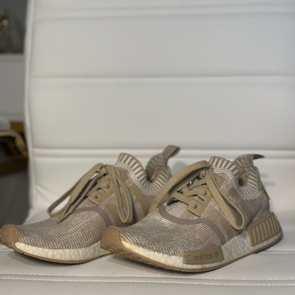 Adidas NMD R1 Sneakers - Picture 1 of 3